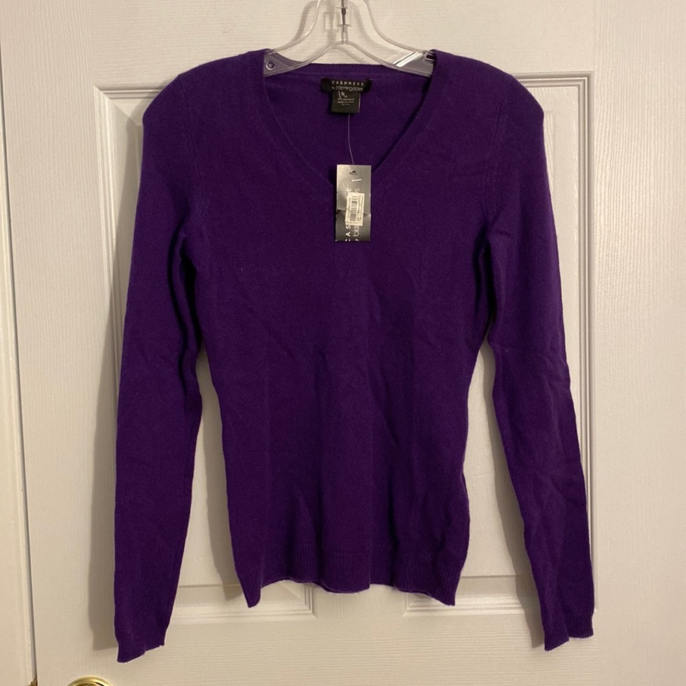 NWT Bloomingdales 100% Cashmere XS Purple Sweater